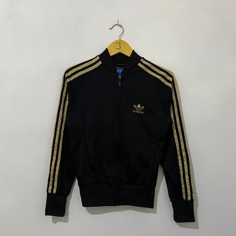 TRACKTOP ADIDAS FIREBIRD BLACK GOLD VINTAGE 2006 casual style model superstar outfit tracktop