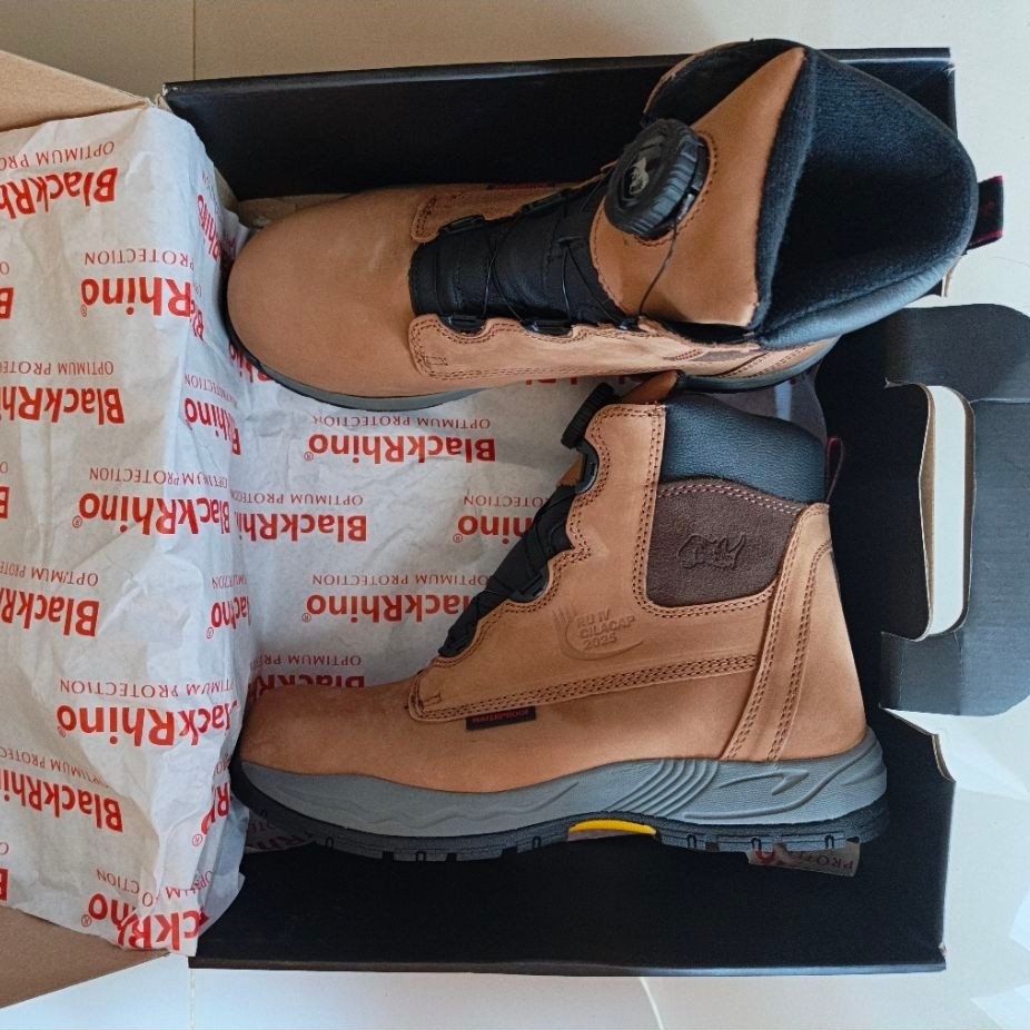 Safety shoes Blackrhino Exclusive 0605 LS CA / Size 42/8