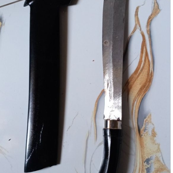 Golok/Bedog bahan perbaja