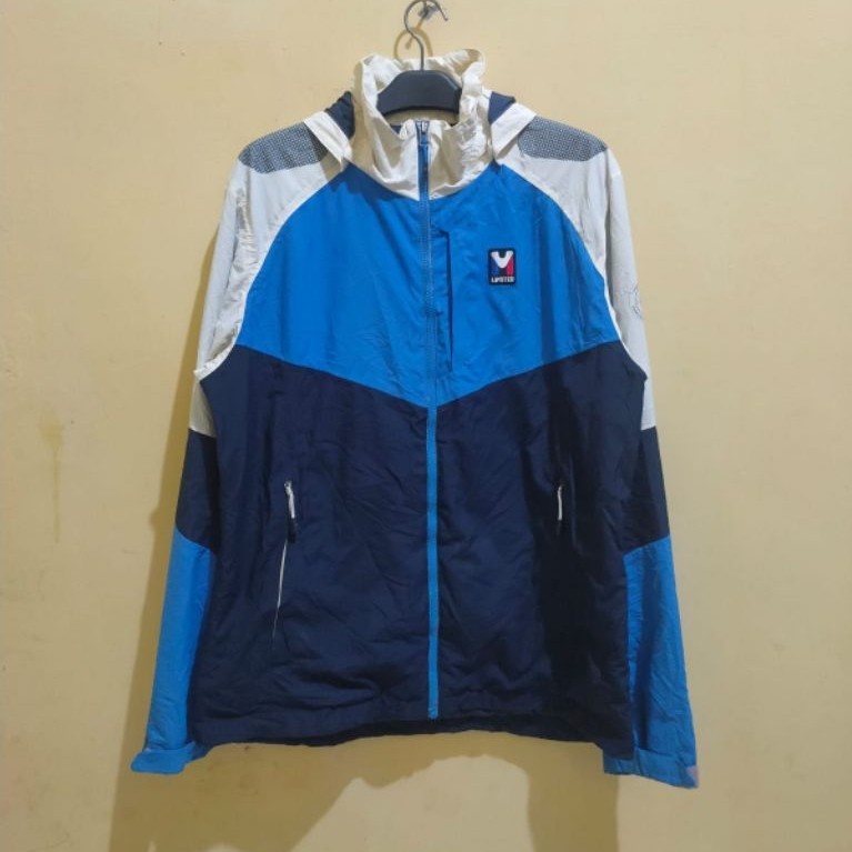 JAKET OUTDOOR M LIMITED