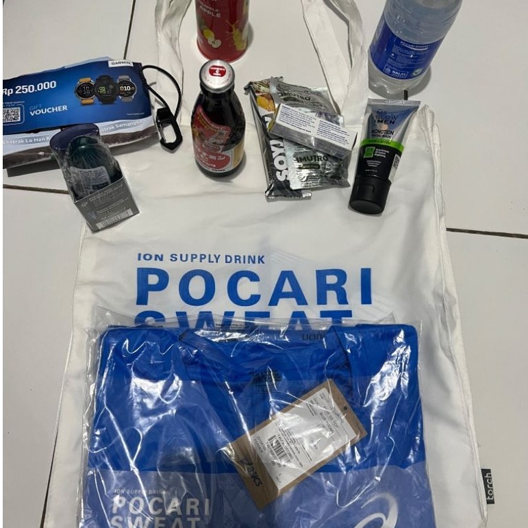 official Jersey Pocari Half Marathon size L + totebag