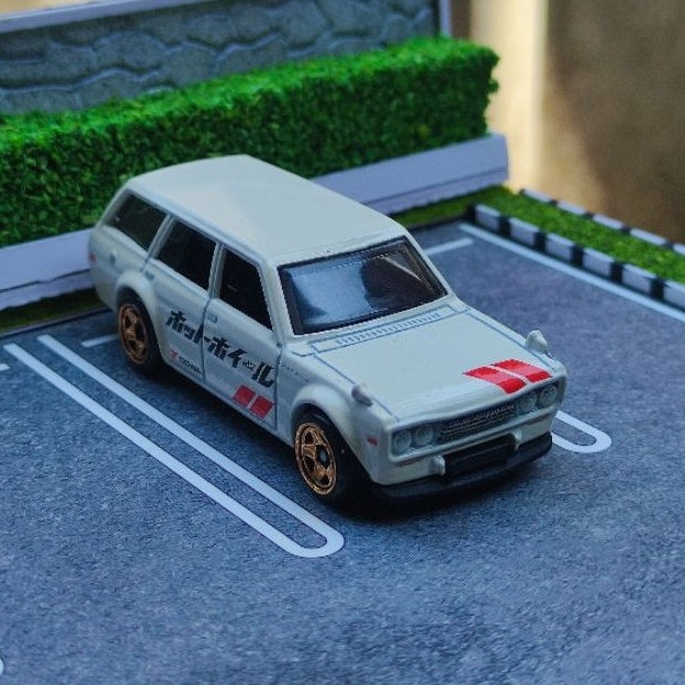 Hotwheels Datsun Wagon