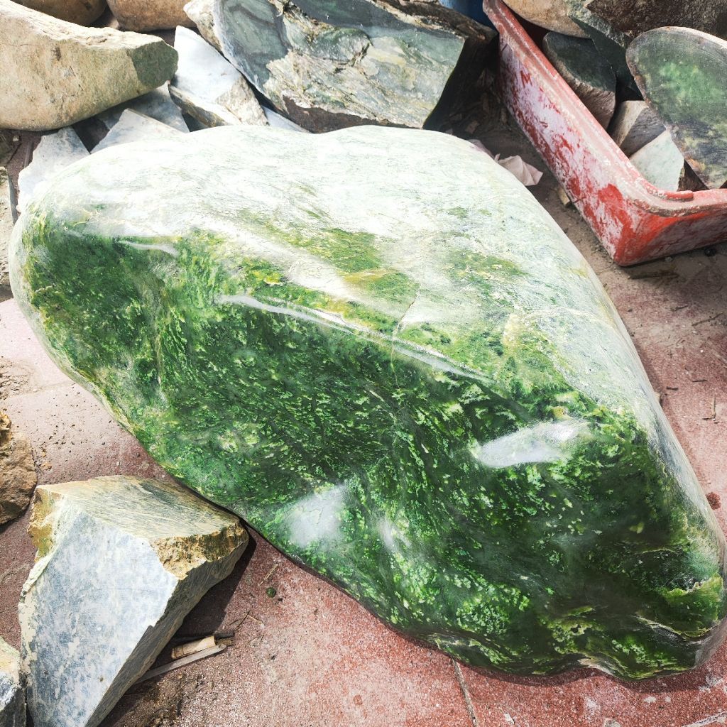 Nephritejade Bongkahan batu Giok Aceh 70kg
