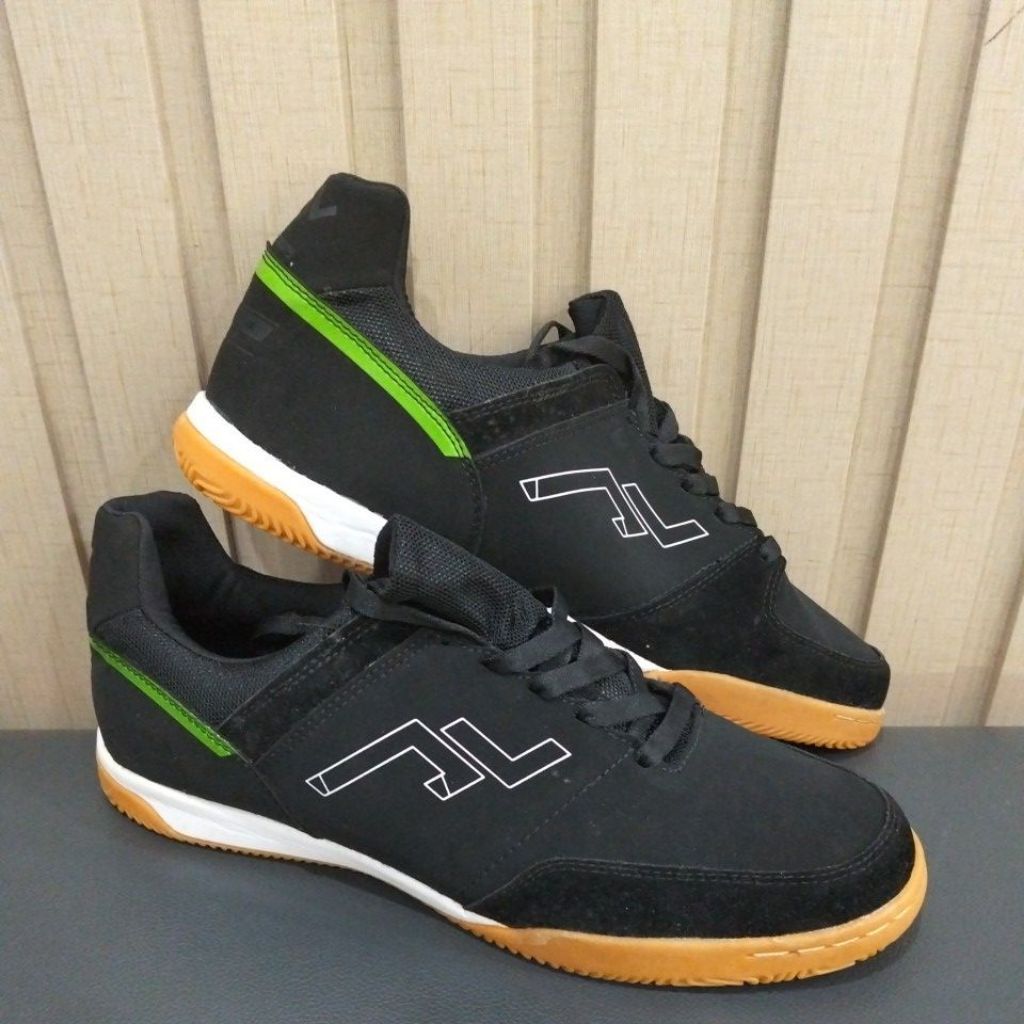 ZETHRO Sepatu Futsal MVP Original