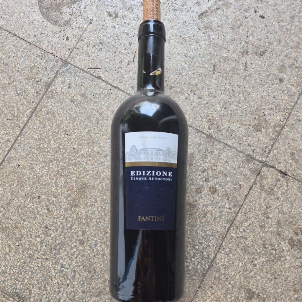 botol kosong wine tebal