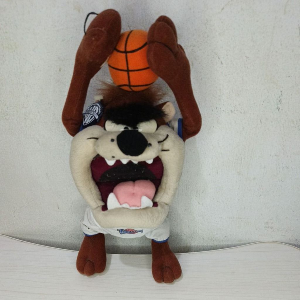 vintage warner Bros 1996 Space Jam Taz Plush