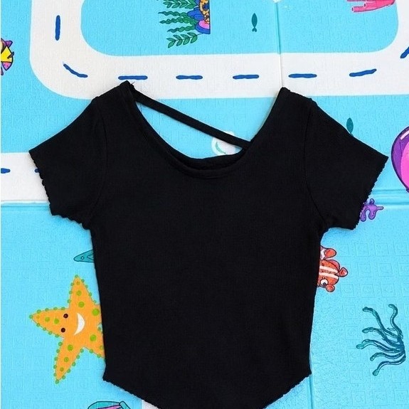 PRELOVED BAJU CROPTOP HITAM TALI LEHER