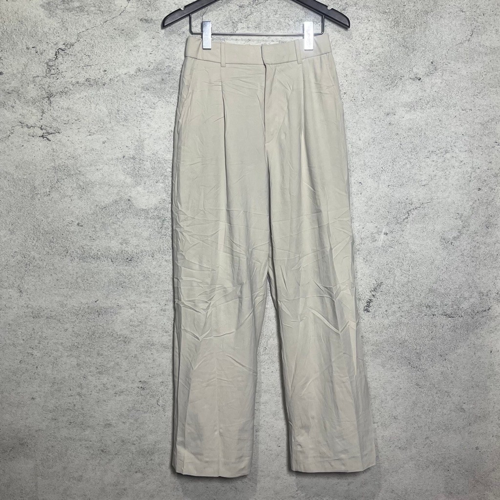 Uniqlo baggy pants stretch celana panjang baggy