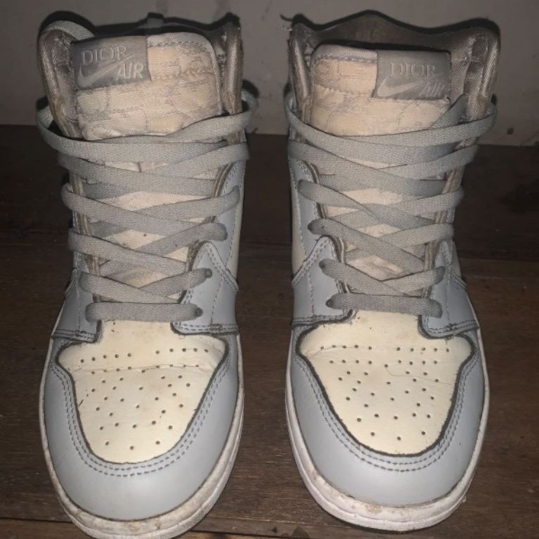 Sepatu nike air jordan dior