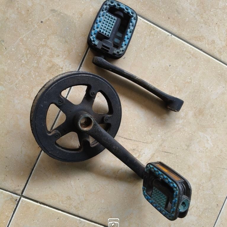 Crank Set Sepeda Anak / Mini 36T Panjang Arm 19.5 cm As Kotak Bekas Normal