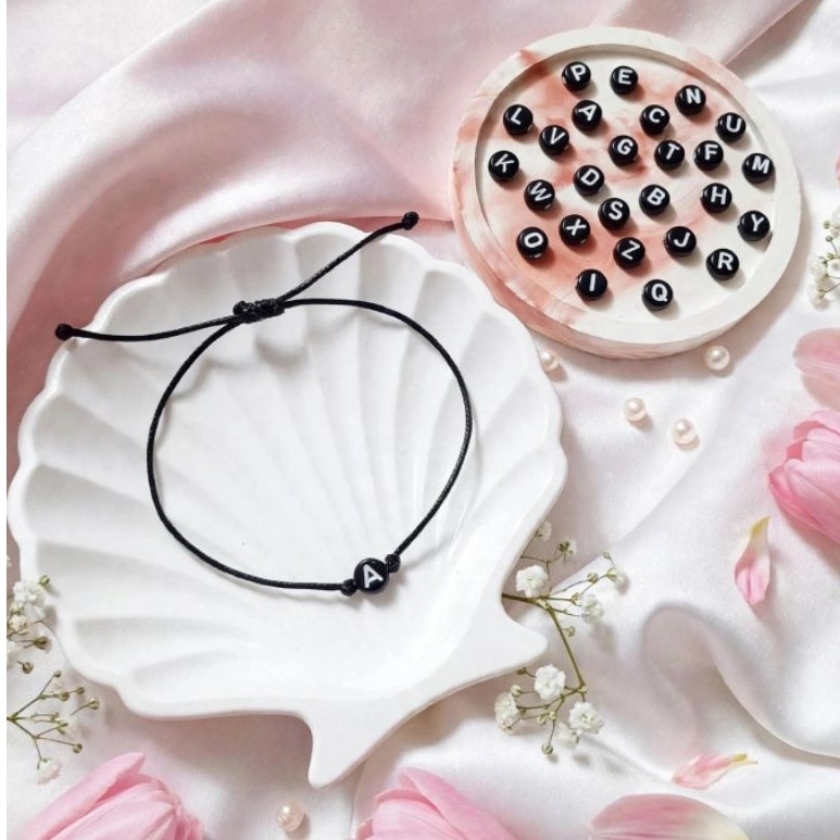 ( Beerrysaa ) GELANG HURUF HITAM Bulat Pipih serut | Gelang huruf / inisial nama | gelang tali hitam