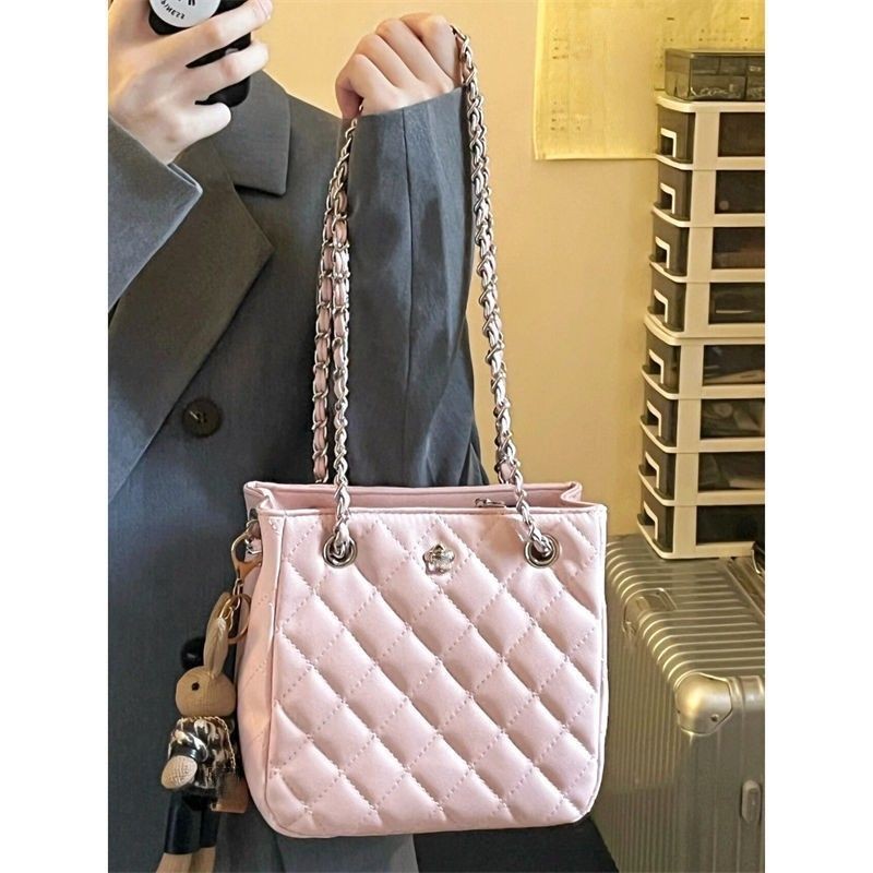 Tas Wanita Kecil Gaya Chanel Tas Rantai Fashion Berlapis Tas Ember Baru Kapasitas Besar Serbaguna Ta