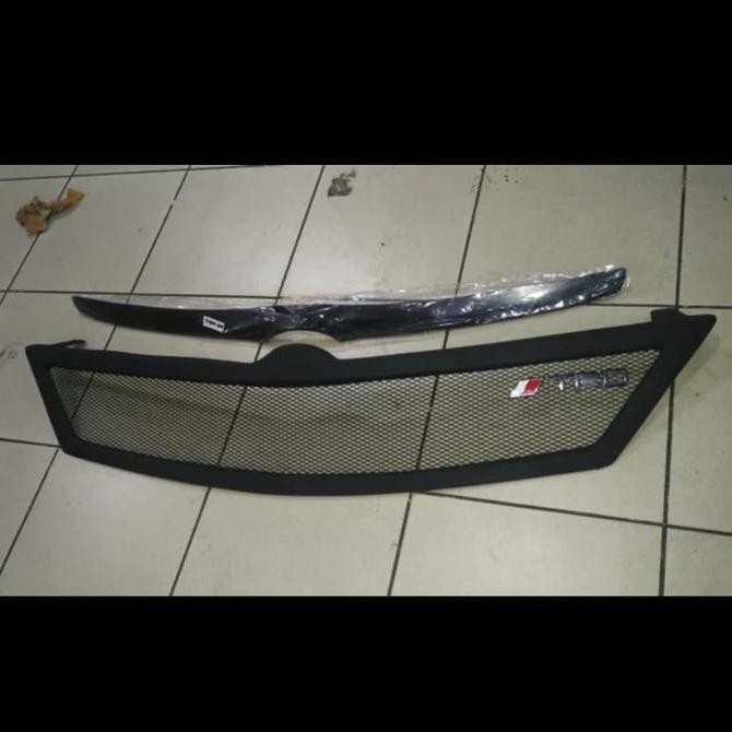 Grill Innova 2010 plus logo trd sporty Original