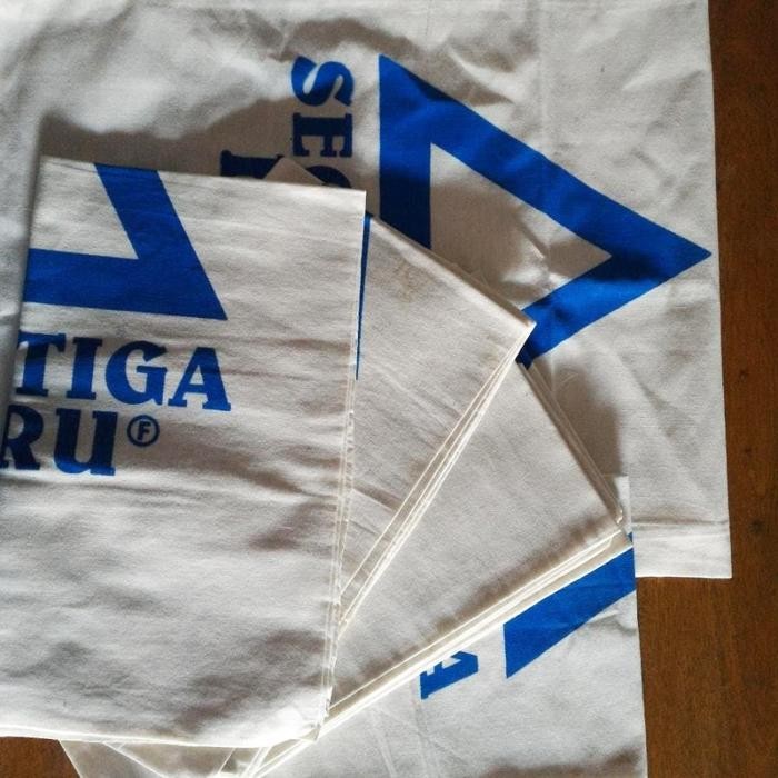 

LS Karung Kain Terigu Segitiga Biru Blacu Untuk Prakarya Sekolah