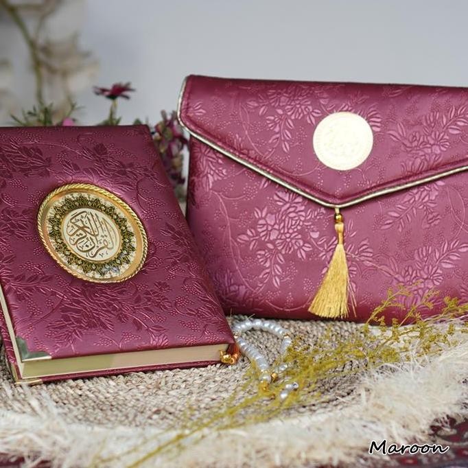 

(Tidak bisa costum nama) A5 AL-QUR'AN De Flower Classic + Pouch Cantik Free Tasbih Premium Al-Qur'An Alquran LM