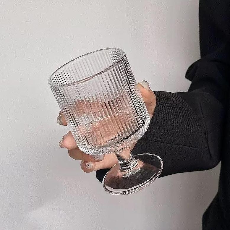 Bisa Cod Gelas Kaca Timbul Bunga Matahari Bergaya Retro Ins Desain Gelas Anggur Bernilai Tinggi Minu