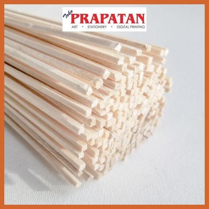 

(ATK) KAYU BALSA STICK 100CM 2X2/3X3/4X4/5X5MM / PERALATAN MAKET ALAT TULIS LUKIS SEKOLAH KULIAH GAMBAR KANTOR
