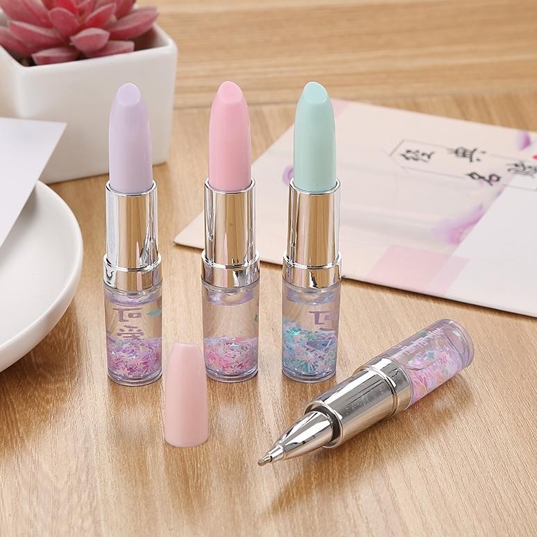 

Terlaris 1 Lusin (12 Pcs) Pulpen Gel Glitter Motif Lipstick Lucu Imut / Bolpen Gel Karakter Lipstik Lg An-147