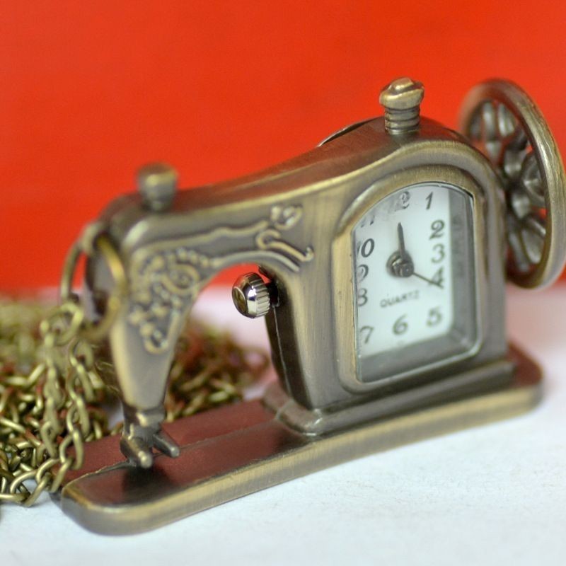 Jam Saku Penunjuk Gaya Antik Mesin Jahit