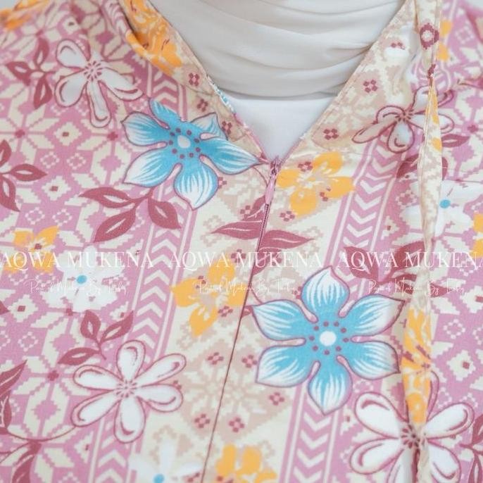 Mukena Chayra Series By Mukena by Taufiq | Mukena Traveling Medium Pouch Motif | Mukena 2in1 Model R