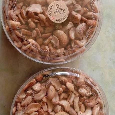 (Good) kacang mete sulawesi