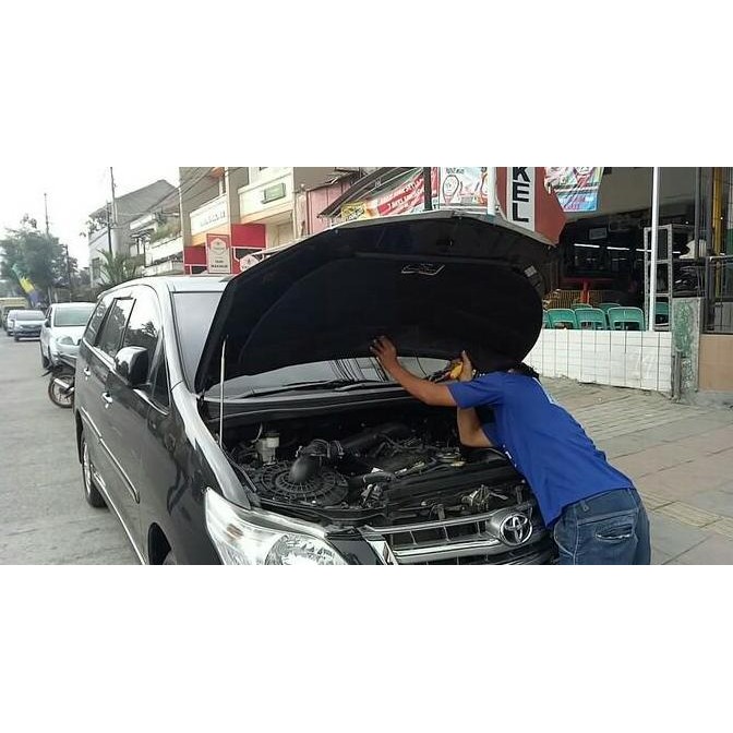 Eklusive peredam suara &pelindung panas kap mesin INNOVA 2009