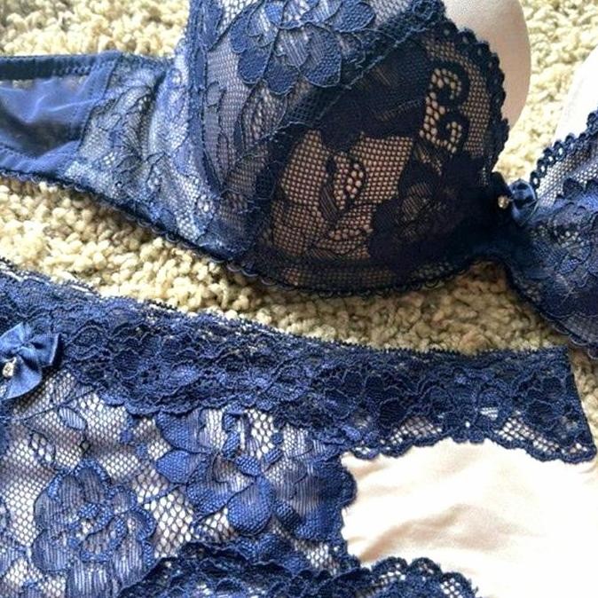 BRA SET H&M HNM (VICTORIA SECRET LASENZA TRIUMPH KiMONO LINGERI BH HM