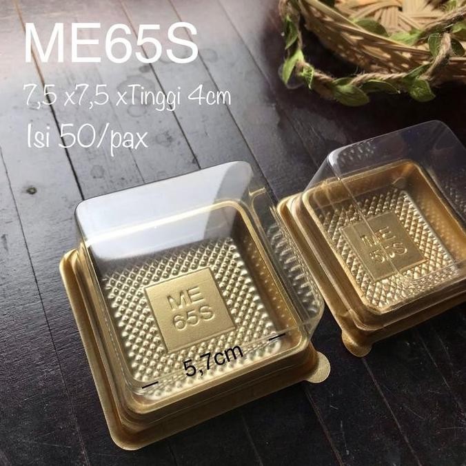 Tray Mooncake/ Snow Skin Mooncake 50 Dan 75 Gram