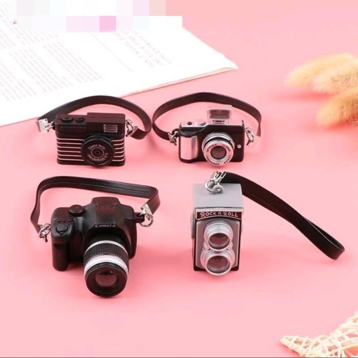FPS Topper Camera Hiasan Kue Foto Camera Miniatur Mainan Kamera Bahan Hard Plastic Ukuran