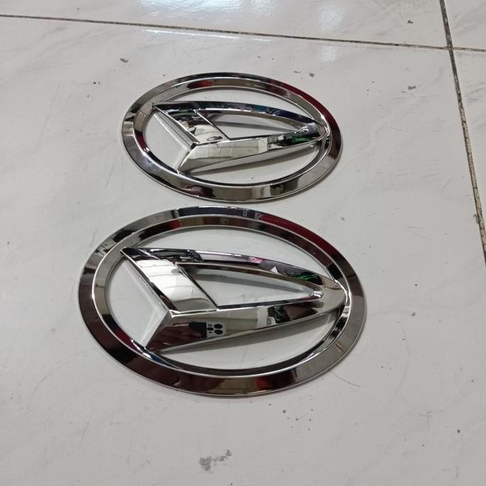 TERBARU - emblem logo depan mobil Daihatsu Xenia 14" 2012-2014