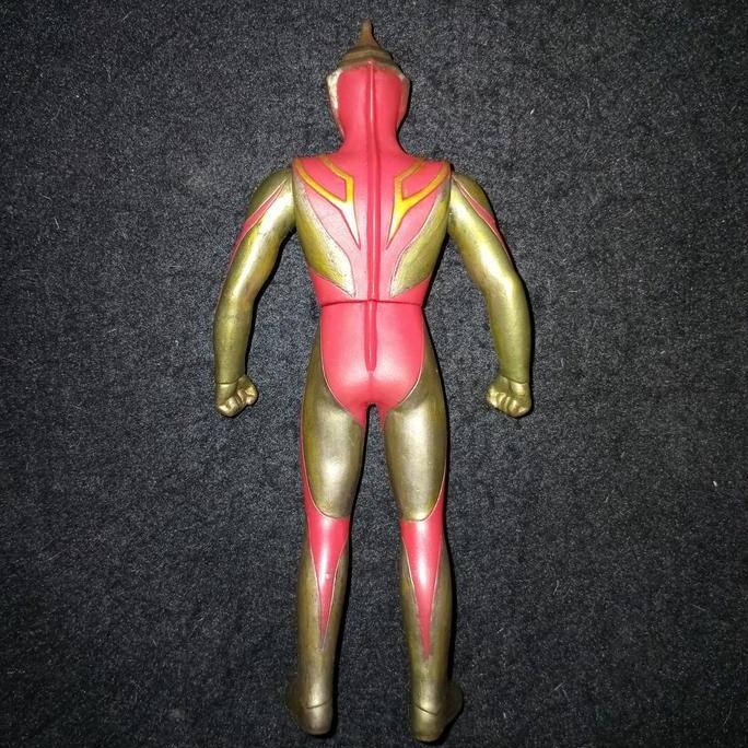 New  UHS Ultra Hero Series EX 16 Cm Imit Ultraman Gaia by Bandai 1998