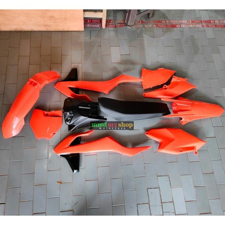 Body set ktm 250 2017 body full set  ktm250 2017 lengkap jok dan tangki ktm 250