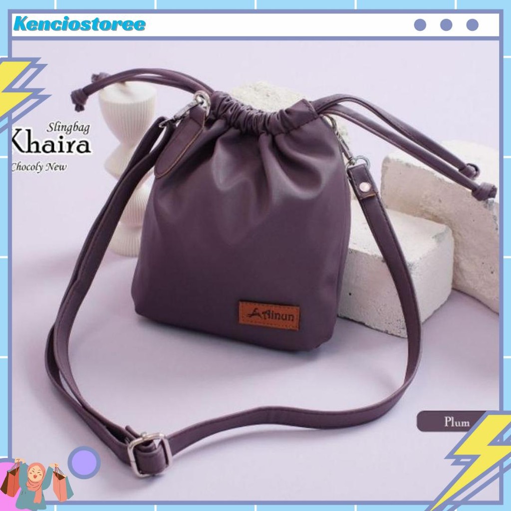 Ummi Hijab - TAS SELEMPANG SERUT KHAIRA By AINUN BAHAN CHOCOLY WATERPROOF New