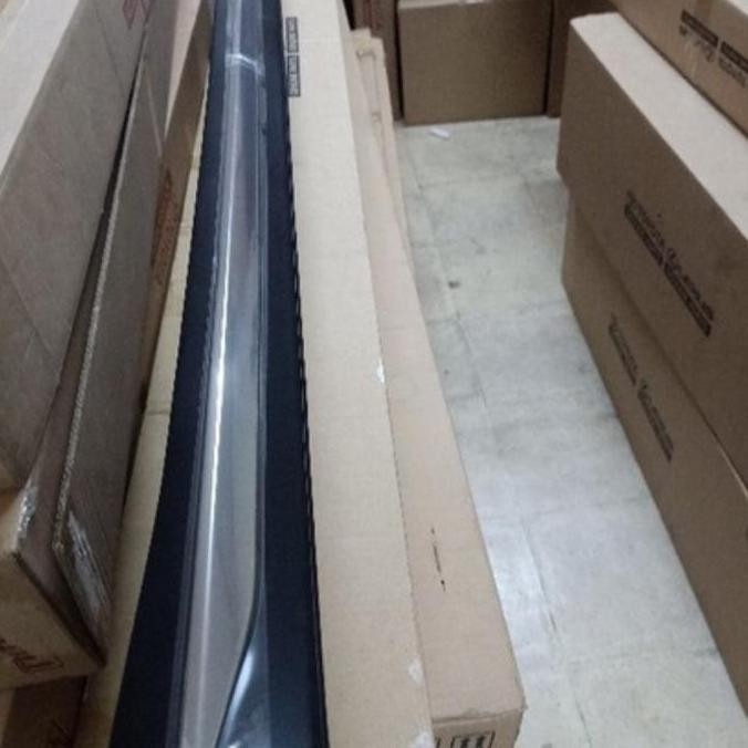 BODY KIT SAMPING INNOVA REBORN VENTURER ORINAL