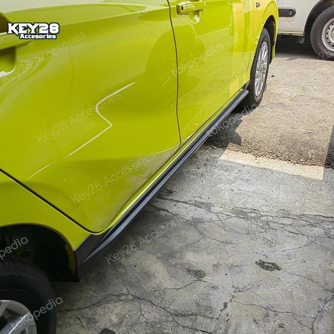 Side Skirt Bodykit samping Hitam All New Agya / Ayla 2023 Otoproject