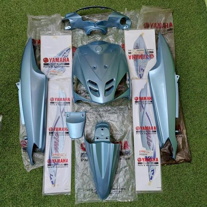 Cover Body Mio Old Sporty Biru Muda Biru Telor Asin Ori YGP Kode 5TL-P3 1 Set + Striping 2005 Bunga 