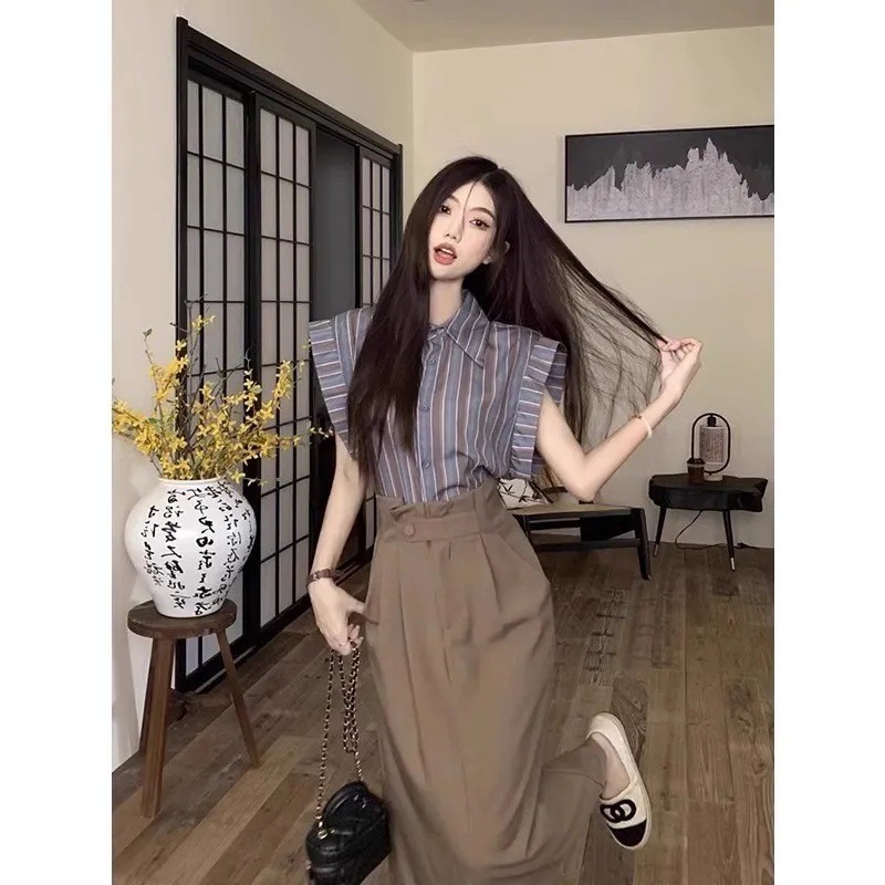 Set Kemeja dan Rok Bergaris Gaya Santai Retro Sister Gaya Jalan Hong Kong