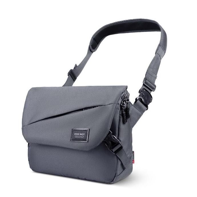 EVERNEXT - Messenger Bag Pria Tas Selempang Pria Tas Selempang Laptop Terbaru