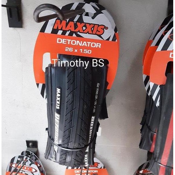 Ban Luar - Maxxis Detonator Ukuran 26X1.50