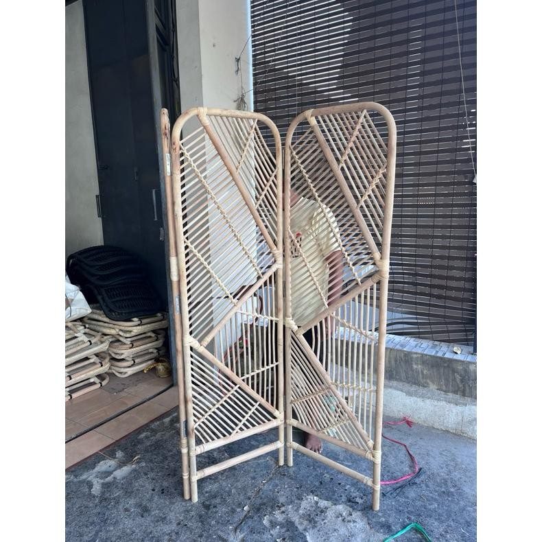 Sekat Pembatas Ruangan Rotan Minimalis 3 Pintu | Sketsel Penyekat Ruangan Rotan | Rupa - Rotanpedia