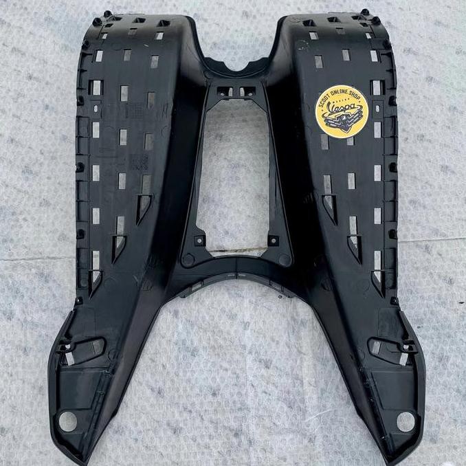 Dek Bawah Foot Board Vespa Matic Sprint