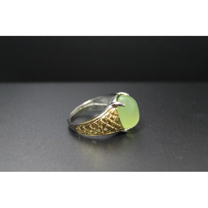 Batu Anggur Hijau 587