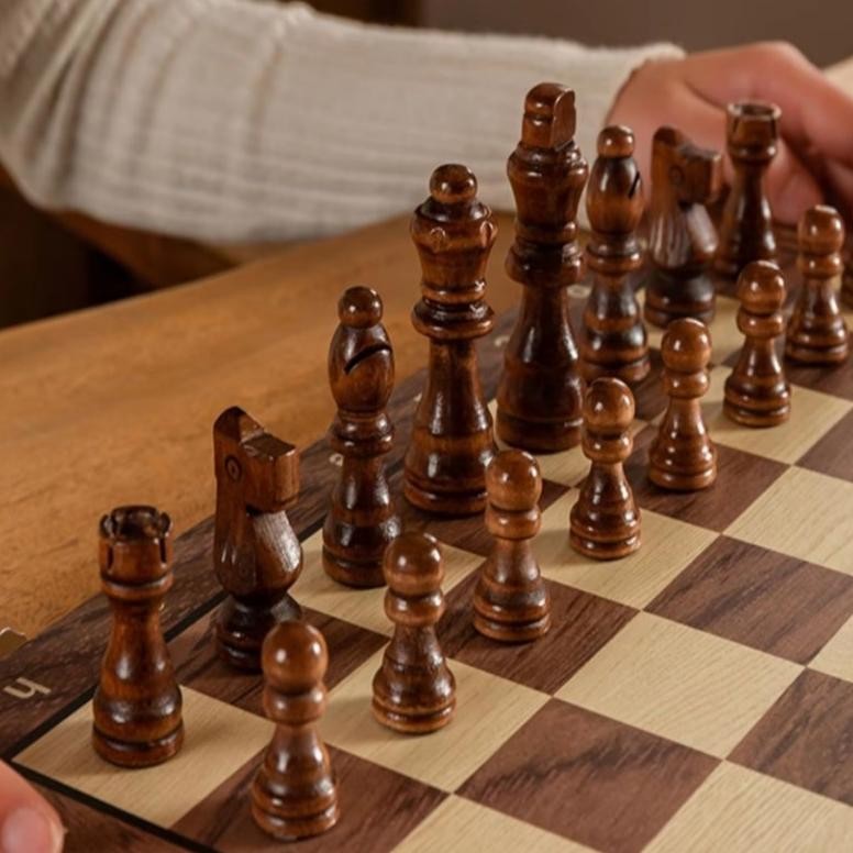 1set Papan Catur Kayu 29x29cm Chess Board Magnetic  Lipat Chess Board Game