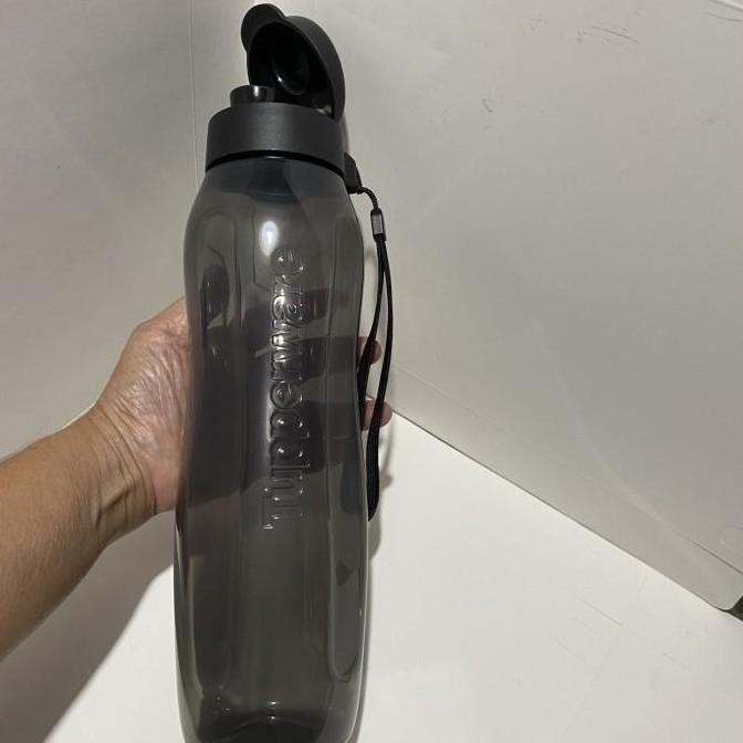 Tupperware Botol minum ukuran 1 Liter