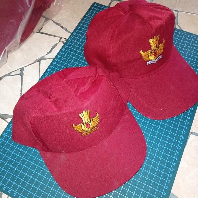Topi SD full merah bordir perekat