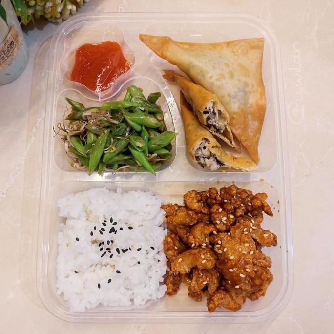 Thinwall Bento Sekat Star/ Thinwall Klir Bintang Kotak Makan Sekat @25