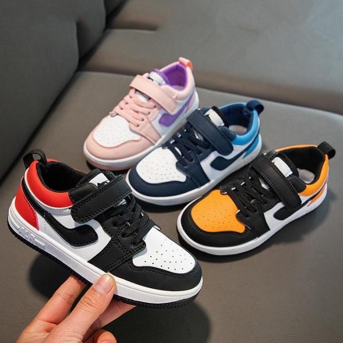 GROSIRTAS LV0405 Sepatu Sneakers Fashion Anak Import Kids Shoes