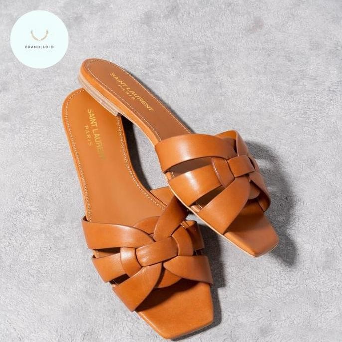 Saint Laurent Tribute Flat Sandal Calf Leather