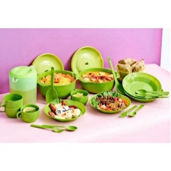 Tempat Makan Prasmanan / Madeline Wadah Saji Set 18 Pcs