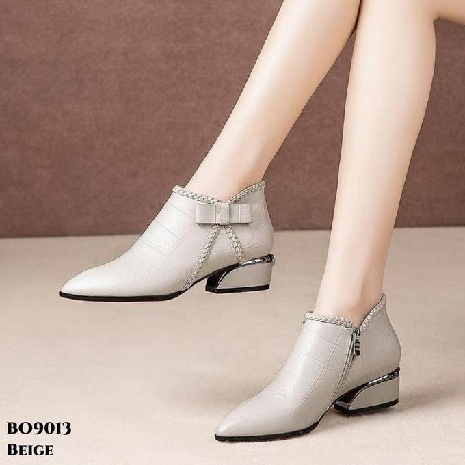 Grayu- Yjh Sepatu Boots Flat Shoes Tinggi 3.5Cm Kulit Sintetis Bee Black Fashion Nita Ala Style Shoe